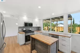 861 St John Cir, Concord, CA 94518 - Photo 17