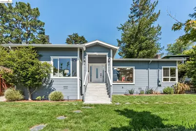 6935 Chambers Dr, Oakland, CA 94611 - Photo 3