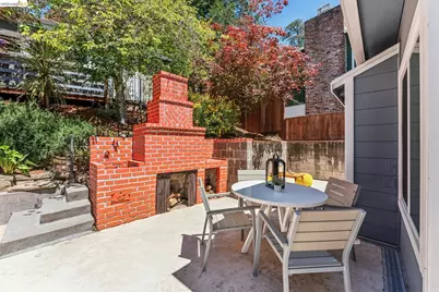 6935 Chambers Dr, Oakland, CA 94611 - Photo 43