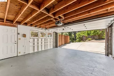 6935 Chambers Dr, Oakland, CA 94611 - Photo 53