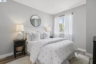 39 Benedict Ct, Alameda, CA 94502 - Photo 27
