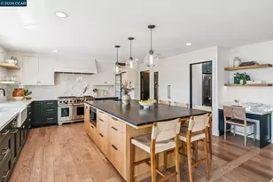 3175 Surmont Dr, Lafayette, CA 94549 - Photo 13