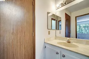 81 Corte Lenosa, Kentfield, CA 94904 - Photo 21