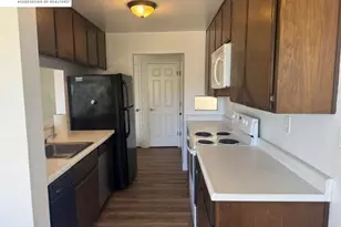 21083 Gary Dr, Hayward, CA 94546 - Photo 5