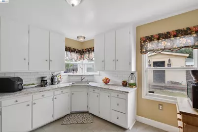 3025 Burnette St, Vallejo, CA 94591 - Photo 9