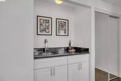 6363 Christie Ave #2925, Emeryville, CA 94608 - Photo 9