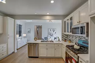 530 Cottage Park Dr, Hayward, CA 94544 - Photo 7