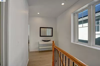 530 Cottage Park Dr, Hayward, CA 94544 - Photo 23