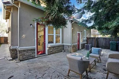 530 Cottage Park Dr, Hayward, CA 94544 - Photo 35