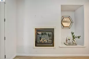 530 Cottage Park Dr, Hayward, CA 94544 - Photo 11