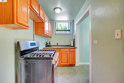 2007 57th Ave, Oakland, CA 94621 - Photo 31