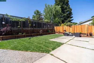 1407 Dawes, Novato, CA 94947 - Photo 17