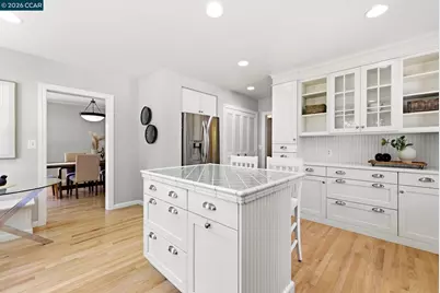425 Lakewood Cir, Walnut Creek, CA 94598 - Photo 9