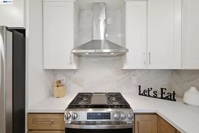 2638 Eaton Ave, Redwood City, CA 94062 - Photo 11