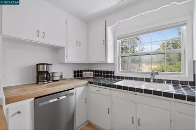 914 Vine Ave, Martinez, CA 94553 - Photo 13
