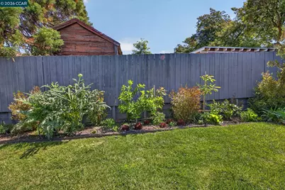 914 Vine Ave, Martinez, CA 94553 - Photo 37