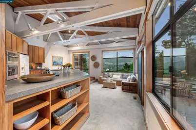 90 Overhill Rd, Orinda, CA 94563 - Photo 19