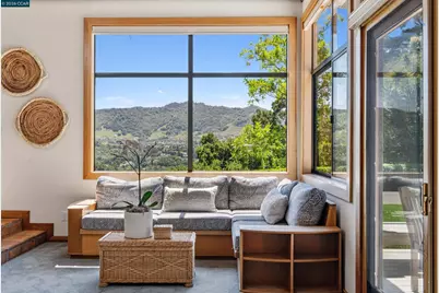 90 Overhill Rd, Orinda, CA 94563 - Photo 21