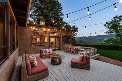 90 Overhill Rd, Orinda, CA 94563 - Photo 49
