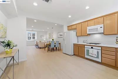 6677 Mariposa Ln, Dublin, CA 94568 - Photo 21