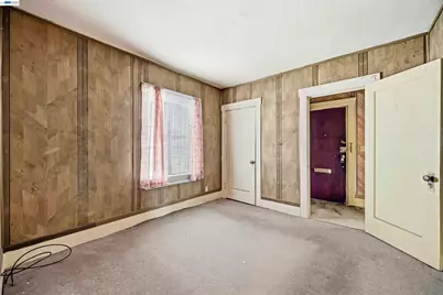 10737 Pearmain St, Oakland, CA 94603 - Photo 11