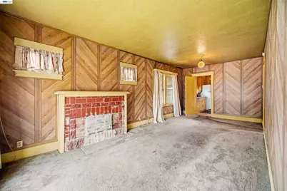 10737 Pearmain St, Oakland, CA 94603 - Photo 5