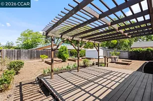3730 Skyview Dr, Santa Rosa, CA 95403 - Photo 23