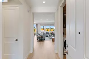 1306 Parkcrest Cir, Manteca, CA 95336 - Photo 3