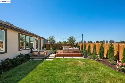 1306 Parkcrest Circle, Manteca, CA 95336 - Photo 29