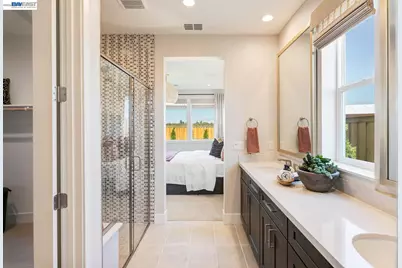 1306 Parkcrest Circle, Manteca, CA 95336 - Photo 23
