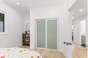 2832 Summit St, Oakland, CA 94609 - Photo 17