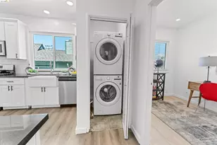 2832 Summit St, Oakland, CA 94609 - Photo 11