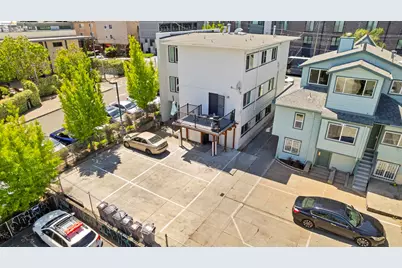 2832 Summit St, Oakland, CA 94609 - Photo 19