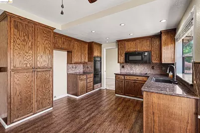 1627 Geyser Cir, Antioch, CA 94509 - Photo 9