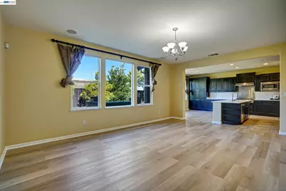 2746 Montego Bay St, Pittsburg, CA 94565 - Photo 7