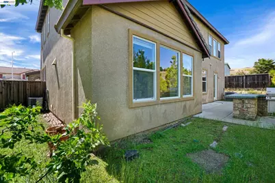 2746 Montego Bay St, Pittsburg, CA 94565 - Photo 43