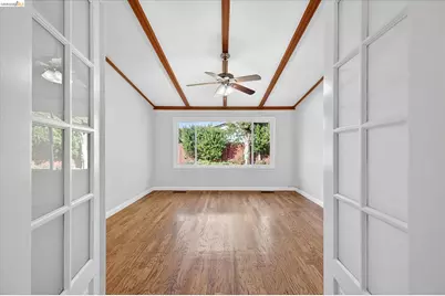 901 Helix Dr, Concord, CA 94518 - Photo 7