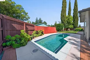 901 Helix Dr, Concord, CA 94518 - Photo 27