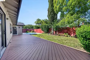 901 Helix Dr, Concord, CA 94518 - Photo 29