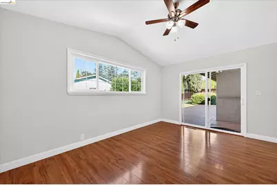 901 Helix Dr, Concord, CA 94518 - Photo 19