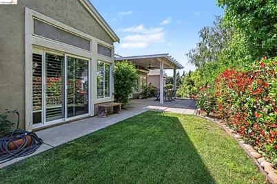 136 Scarlet Way, Brentwood, CA 94513 - Photo 25