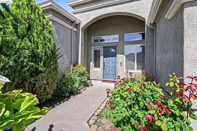 136 Scarlet Way, Brentwood, CA 94513 - Photo 3