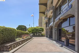 1555 Lakeside Dr, Oakland, CA 94612 - Photo 43