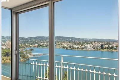 1555 Lakeside Dr #190, Oakland, CA 94612 - Photo 11