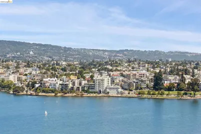 1555 Lakeside Dr #190, Oakland, CA 94612 - Photo 19