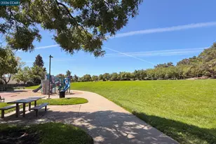 8254 Creekside Dr, Dublin, CA 94568 - Photo 45