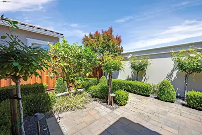 1362 Chatham Ct, Pleasanton, CA 94566 - Photo 37