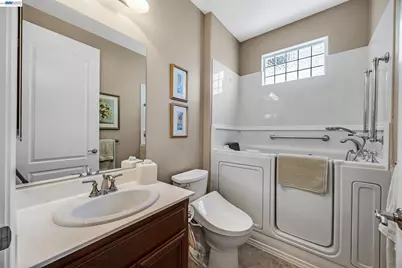 1362 Chatham Ct, Pleasanton, CA 94566 - Photo 17