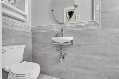 800 Girard St, San Francisco, CA 94134 - Photo 29