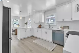 800 Girard St, San Francisco, CA 94134 - Photo 9